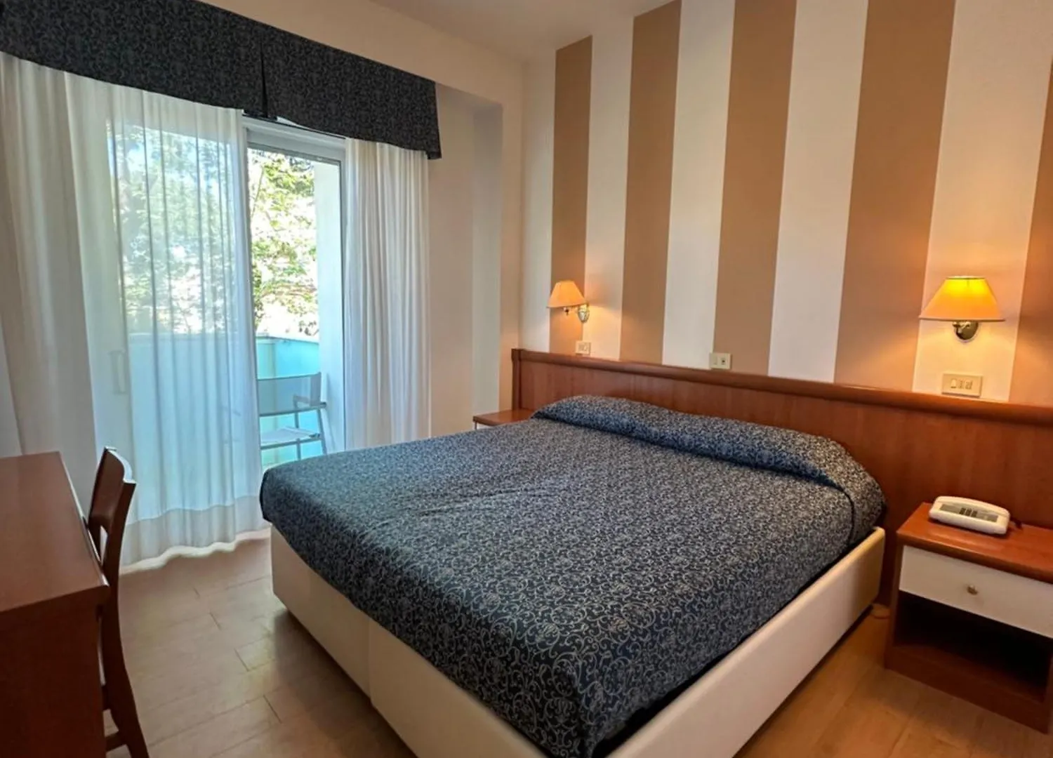 Hotel Mon Pays ريتشيوني