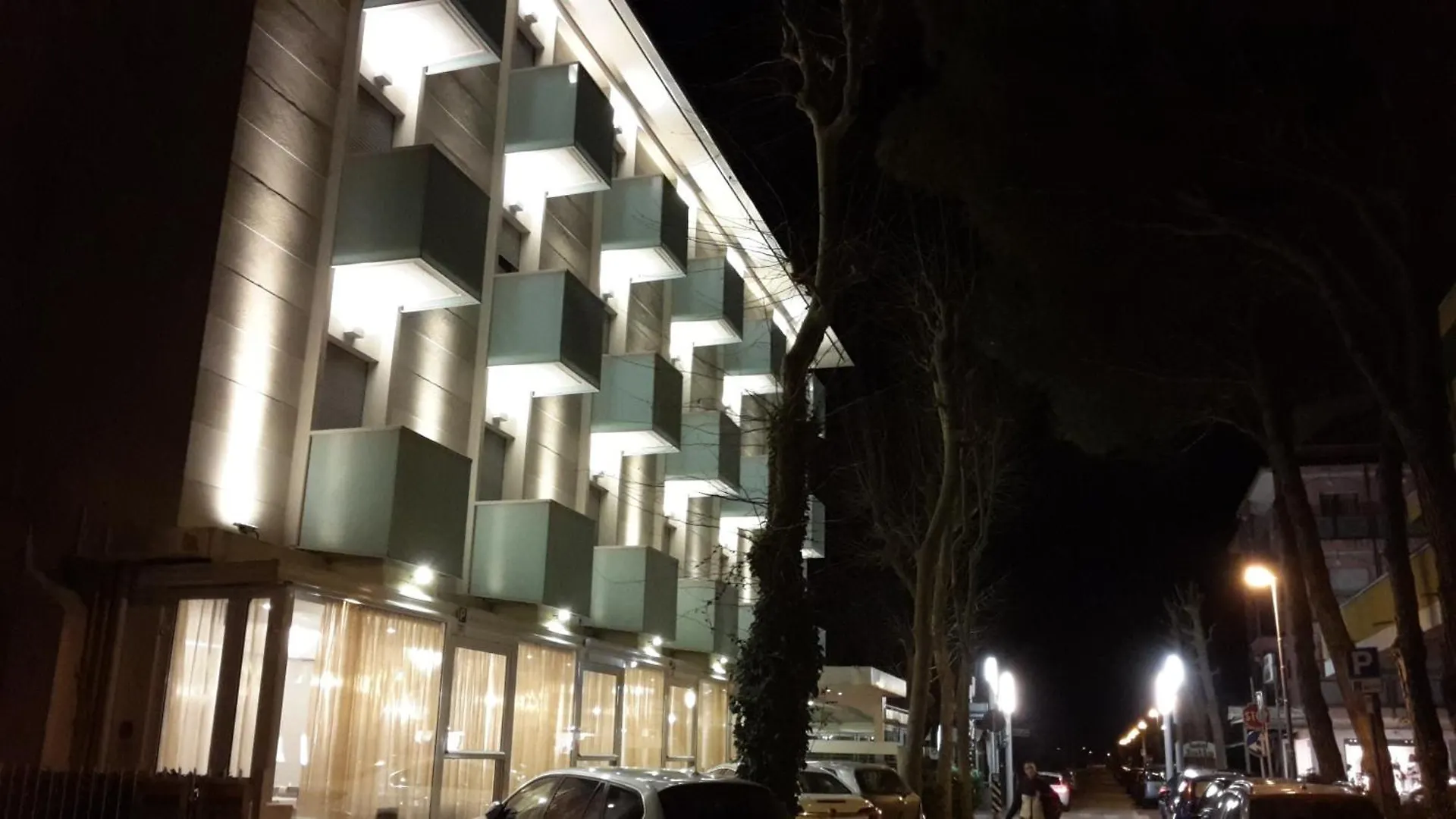 Hotel Mon Pays ريتشيوني 3*,  إيطاليا